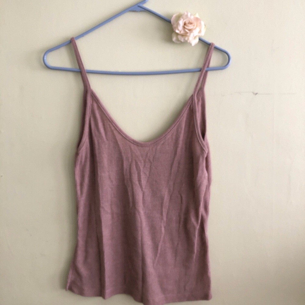 Super cute mauve ribbed tank top 💖